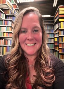 Jennifer Lindstrom headshot